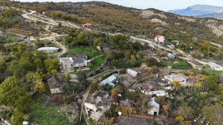 VILLAGE KOMARAK — photo 4