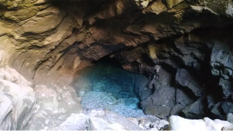 PETRANIK CAVE — photo 3