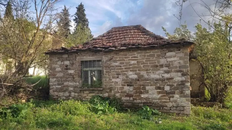 VILLAGE TOLAR — photo 5